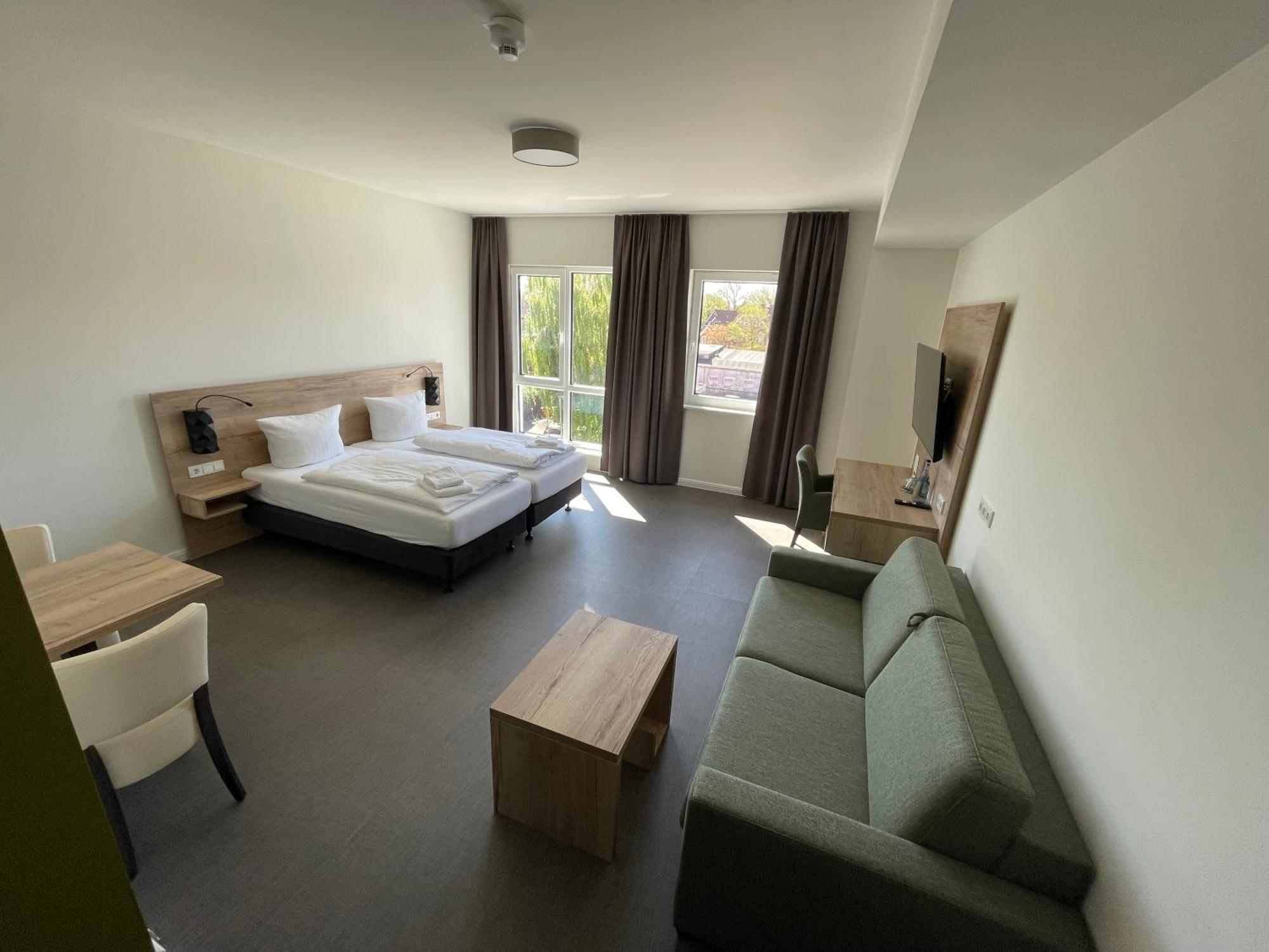 Hotel Am Pferdemarkt Ауріх Екстер'єр фото